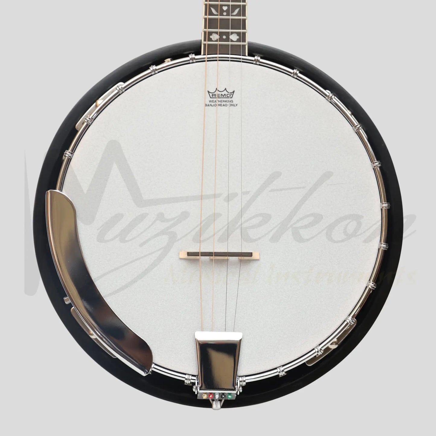 Heartland 4 String 17 Fret Irish Tenor Banjo Player Series With Closed Solid Back Sunburst Finish