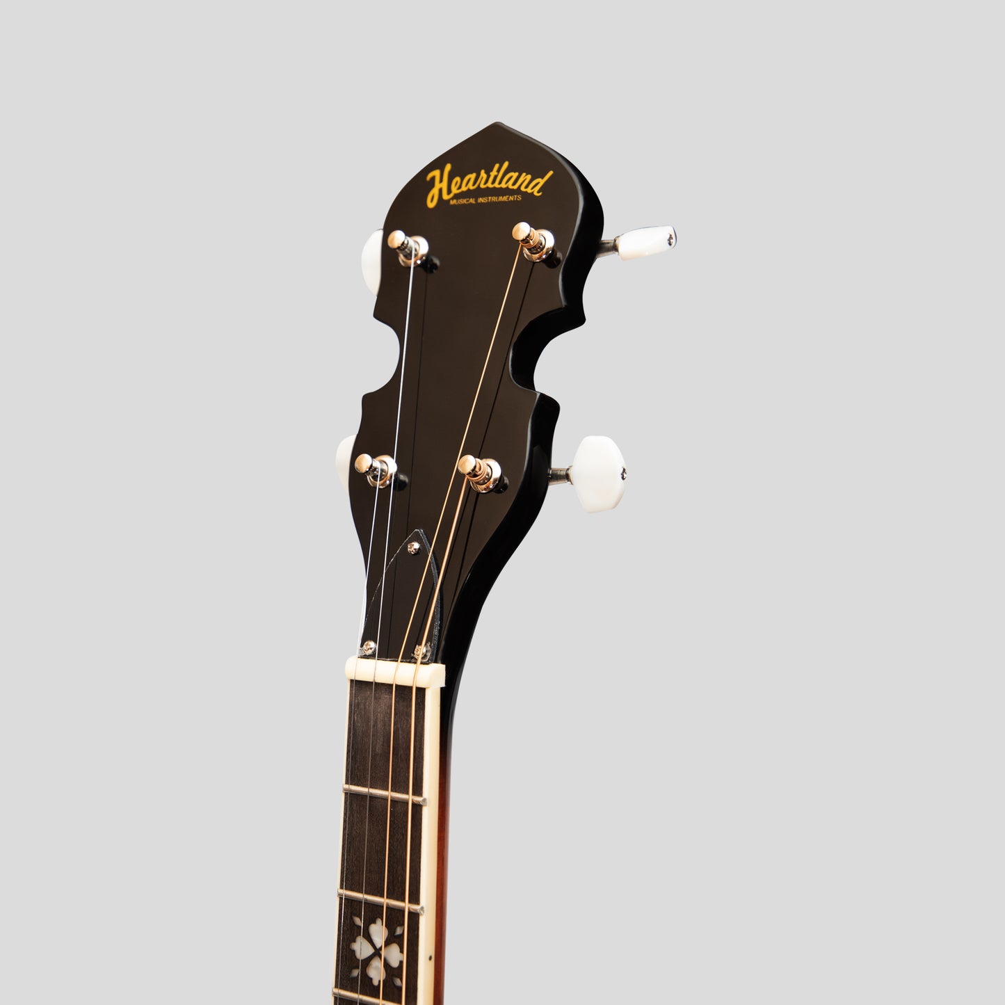 Heartland 4 String 19 Fret Irish Tenor Banjo Left Handed Player Series mit geschlossenem Solid Back Sunburst Finish