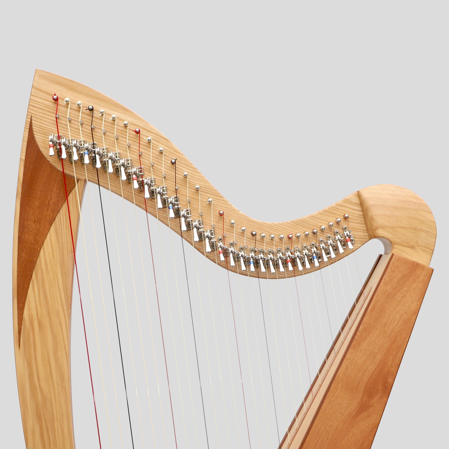 Muzikkon McHugh Atlas Harp, 29 corde Squareback Ashwood e mogano