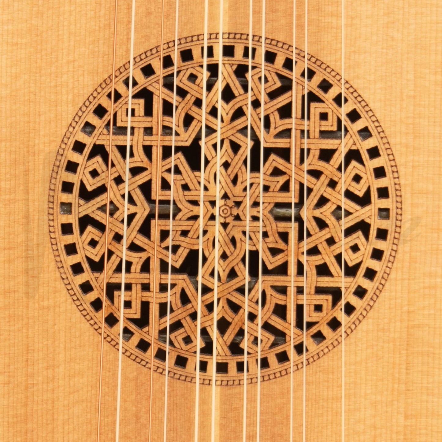 Muzikkon Renaissance Lute 6 Course Deluxe Right Hand After Hieber