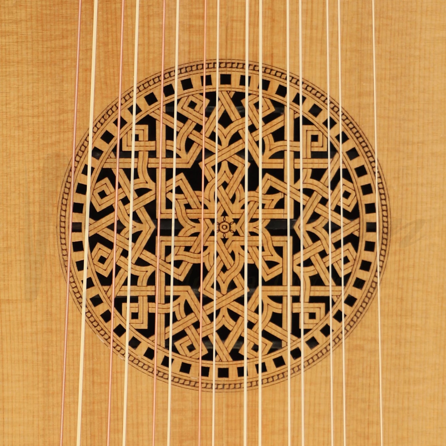 Muzikkon Renaissance Lute 8 Course Right Hand After Hieber Lute