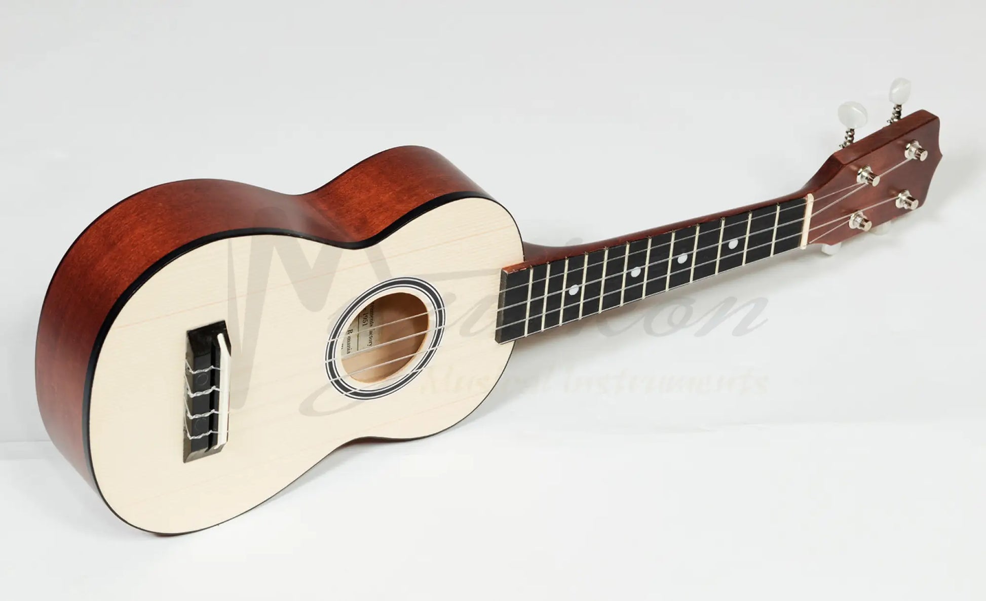 Muzikkon Standard Ukulele 4 String Soprano Limewood