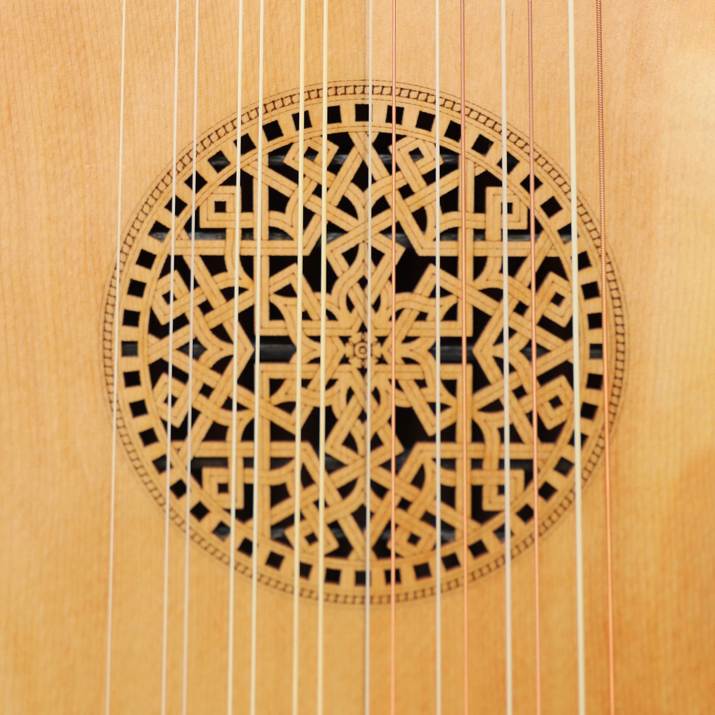 Muzikkon Renaissance Lute Deluxe, Acero sinistro a 8 portate